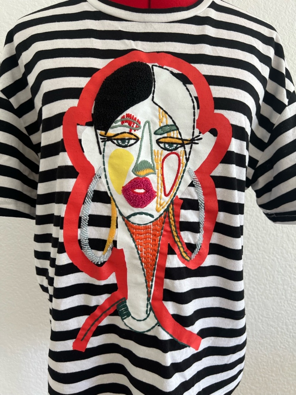 Zara Black & White Striped Tee with Red Abstract Graphic Tee Small - Picture 3 of 8